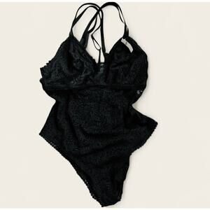 NWT woman’s XL aerie lace bodysuit / teddy / lingerie with adjustable straps